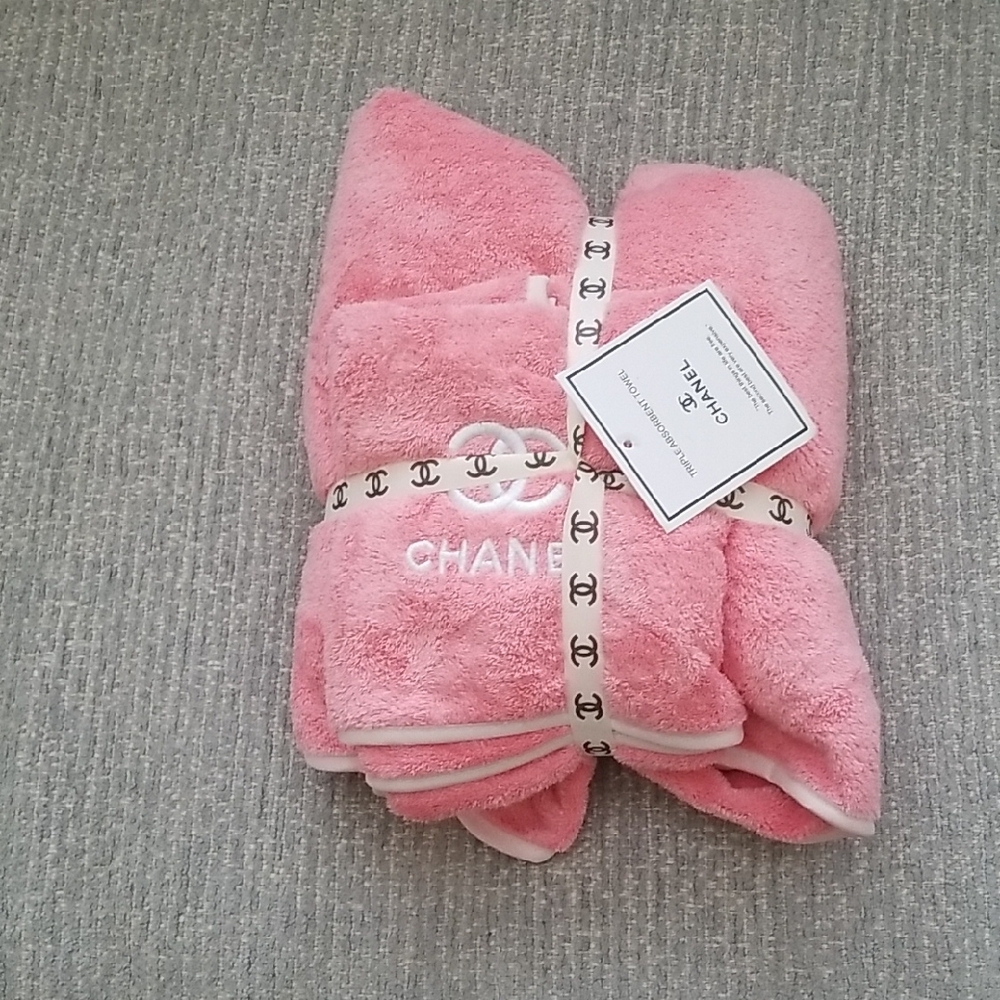 CHANEL Pink Luxurious Bath Towels